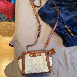 Michael Kors Crossbody